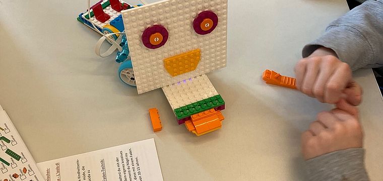 Lego®-Spike-Treff - Spike it up! - Konstruieren und Programmieren